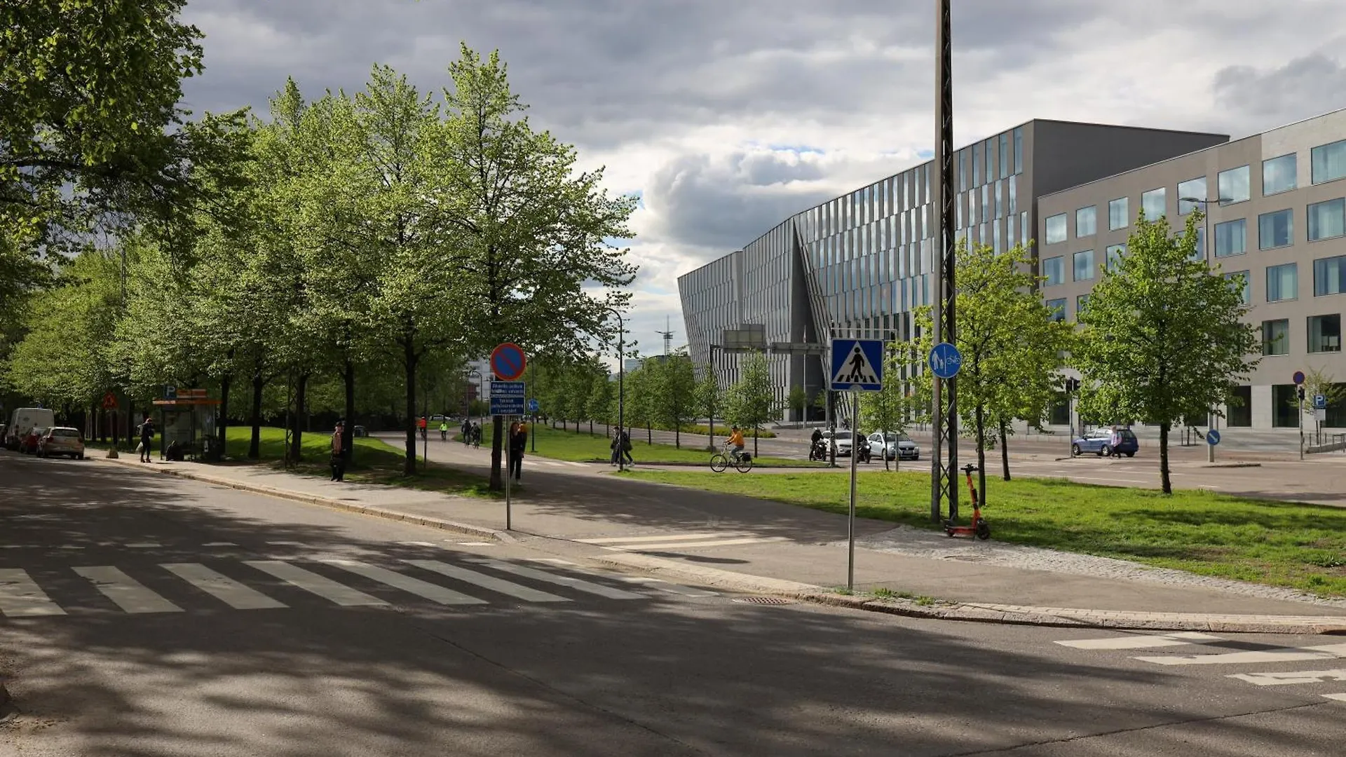 Urban Oasis - Two Bedrooms - Balcony - Nearby Metro Helsinki 0*,  Finland