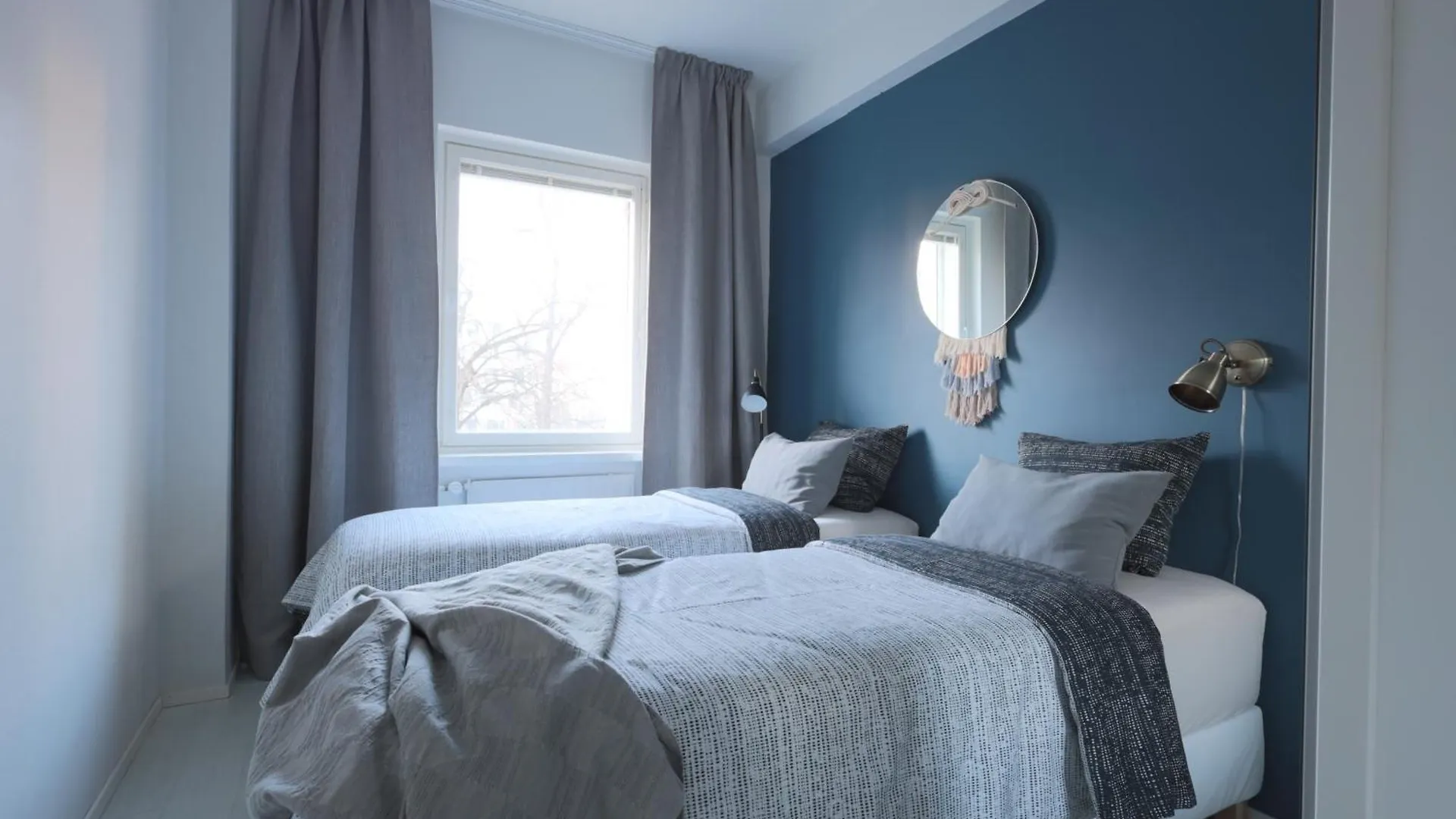 Urban Oasis - Two Bedrooms - Balcony - Nearby Metro Helsinki